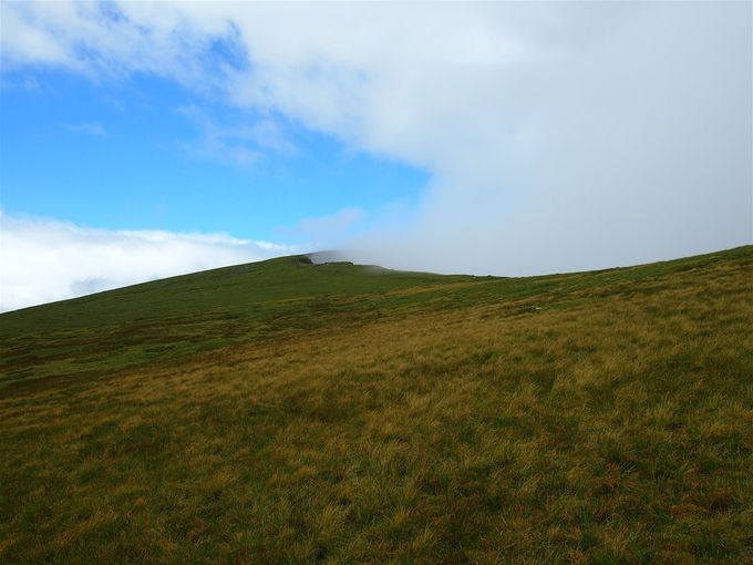 Leading to the summit of Fionn Bheinn. Photo Colin Matheson