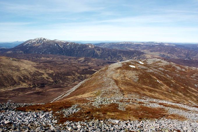 It's a long way from Carn an Righ to Carn nan Gabhar, the high point back left. Photo tms.nickbramhall.com